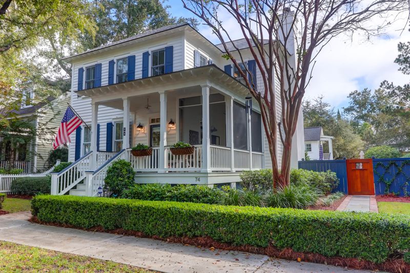 74 Ponsbury Rd, Mount Pleasant, SC 29464