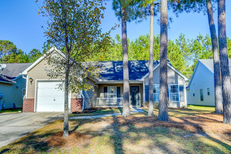 324 Breckingridge Dr, Ladson, SC 29456