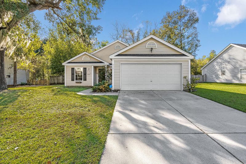 2501 Calamari Ct, North Charleston, SC 29406