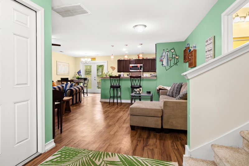 133 Coosawatchie St, Summerville, SC 29485