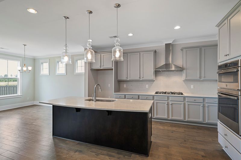 165 Hewitt St, Summerville, SC 29486