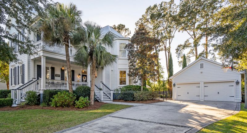 291 Shoals Dr, Mount Pleasant, SC 29464