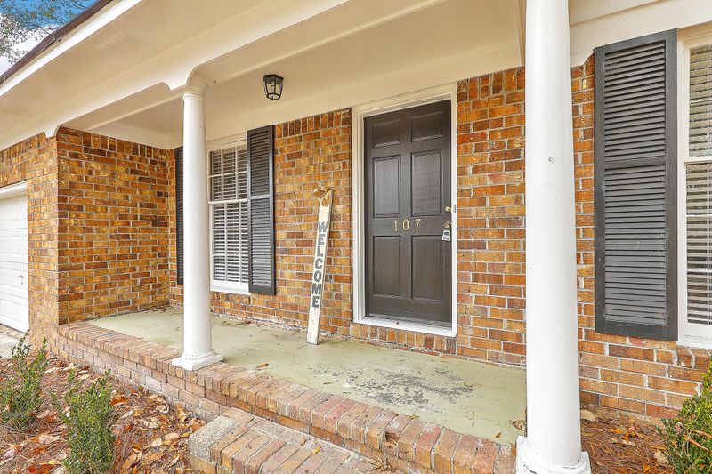 107 Elliott Dr, Ladson, SC 29456