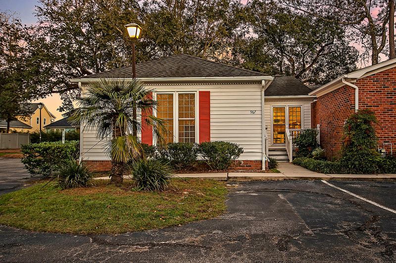 967 Harbor Oaks Dr, Charleston, SC 29412