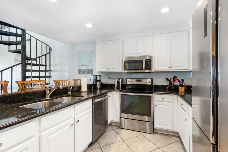 9002 Palmetto Dr #515, Isle Of Palms, SC 29451