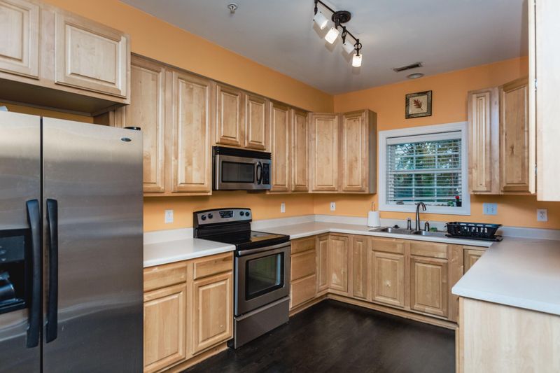 4735 Arco Ln, North Charleston, SC 29418
