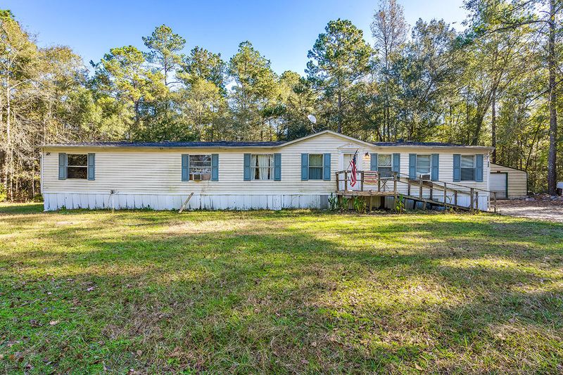 122 Saint Johns Ln, Ridgeville, SC 29472