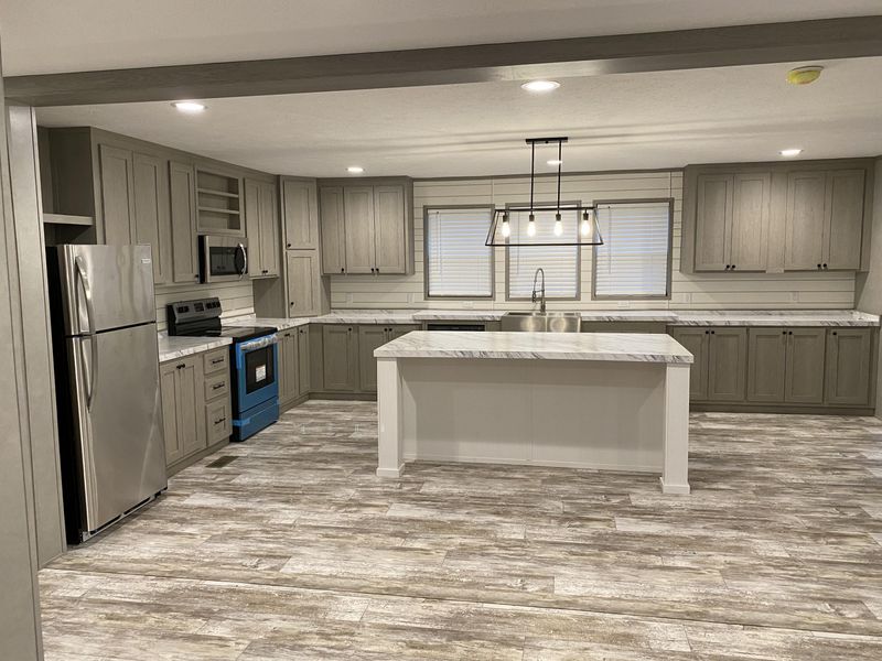 177 Dean Dr, Summerville, SC 29483