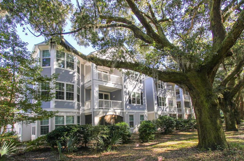 60 Fenwick Hall Allee #122, Johns Island, SC 29455