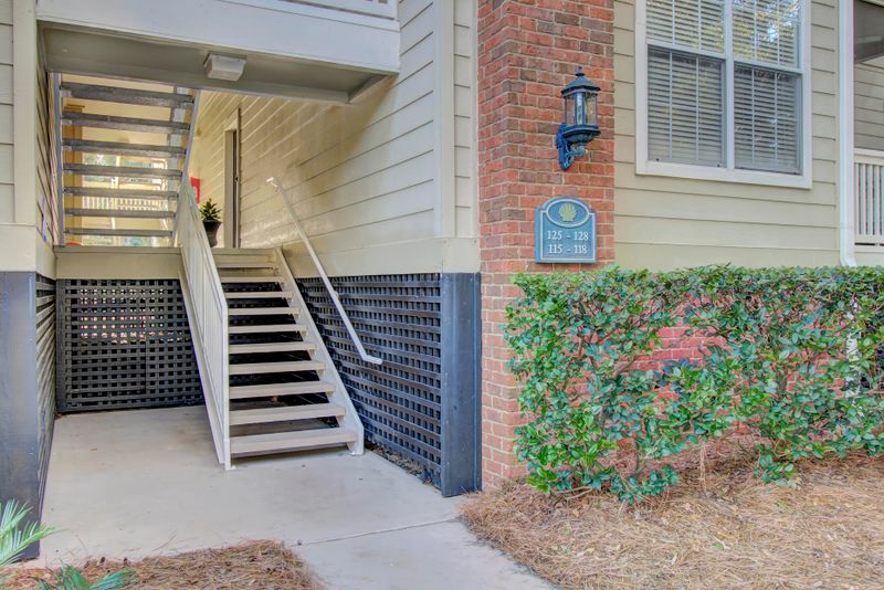 1600 Long Grove Dr #125, Mount Pleasant, SC 29464