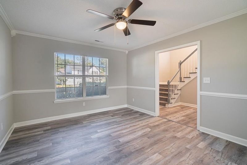 100 Lancelot Hall, North Charleston, SC 29418