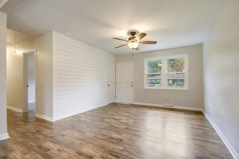 1128 Quail Dr, Charleston, SC 29412