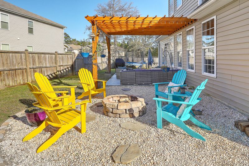 211 Sabal Palmetto Ct, Moncks Corner, SC 29461