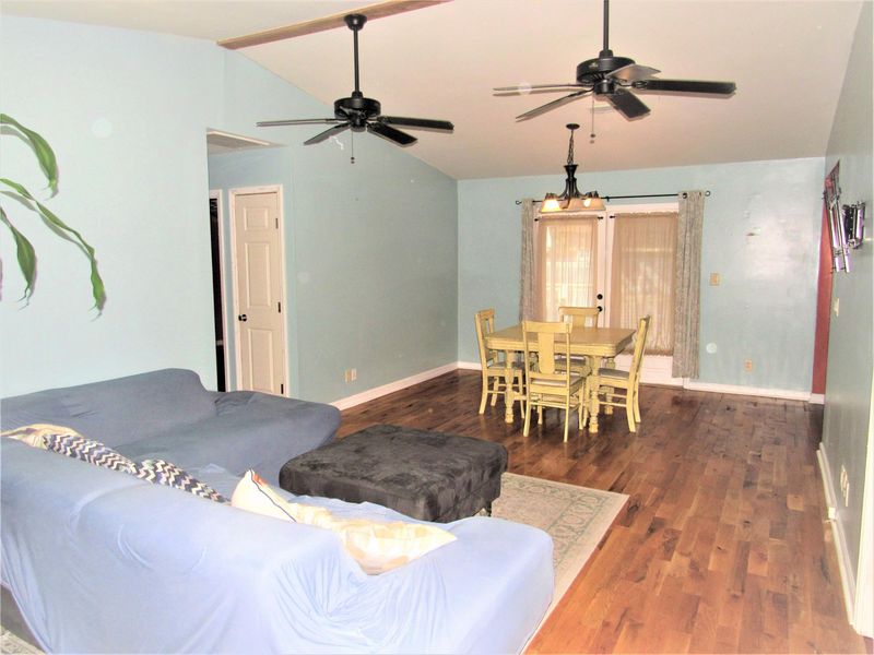 104 Inverness Ct, Summerville, SC 29483
