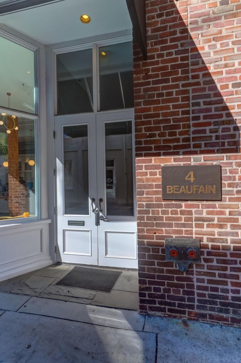 4 Beaufain St #307, Charleston, SC 29401