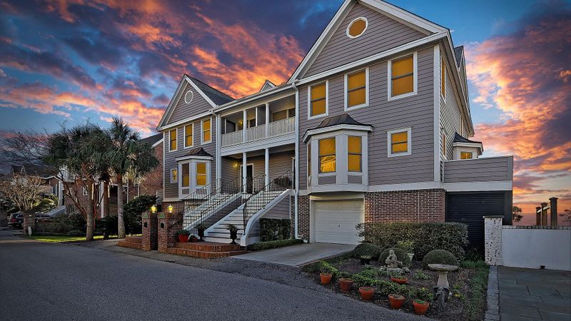 19 Harleston Pl, Charleston, SC 29401