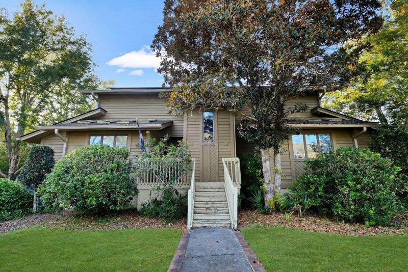 6 Charing Cross Rd, Charleston, SC 29407