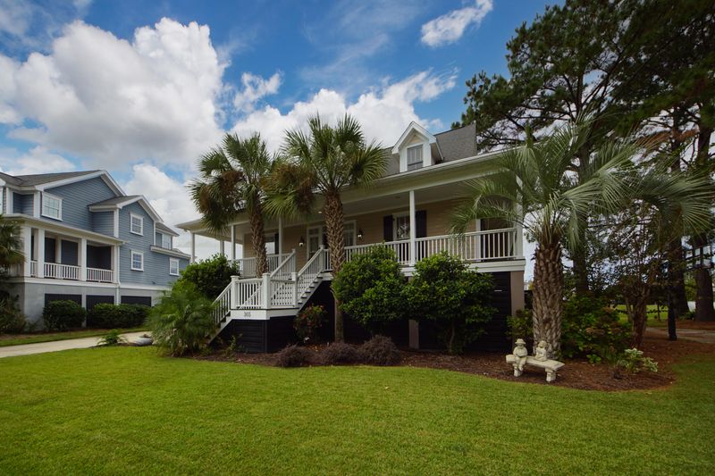 365 Shoals Dr, Mount Pleasant, SC 29464