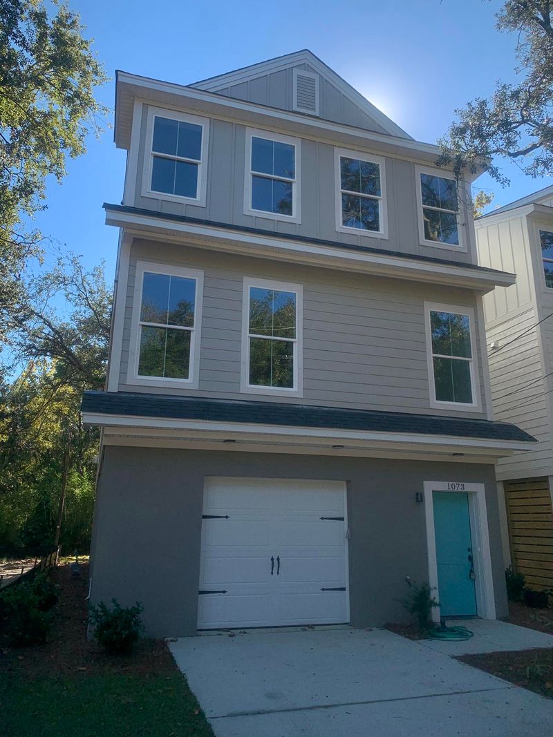 1073 Bexley St, North Charleston, SC 29405
