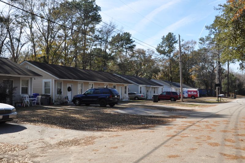 2175 Flora Dr, North Charleston, SC 29406
