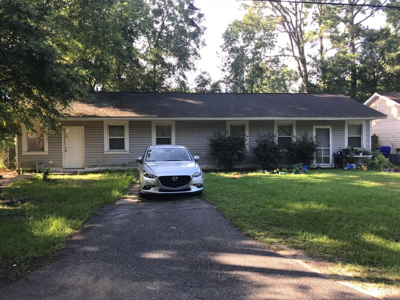 2175 Flora Dr, North Charleston, SC 29406