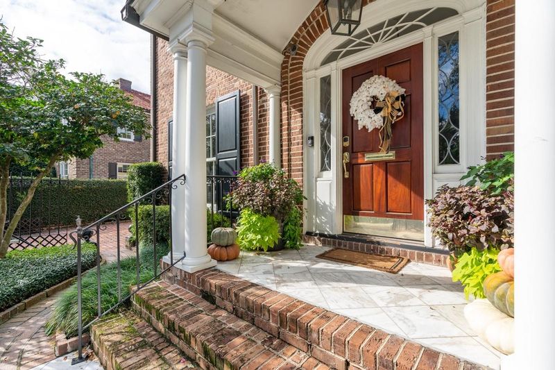 63 East Bay St, Charleston, SC 29401