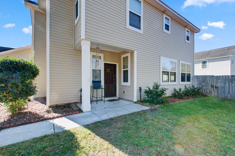 8835 Shadowglen Dr, North Charleston, SC 29420