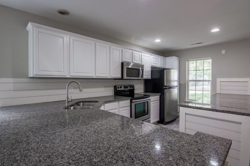 5214 Chicory Ln, North Charleston, SC 29420