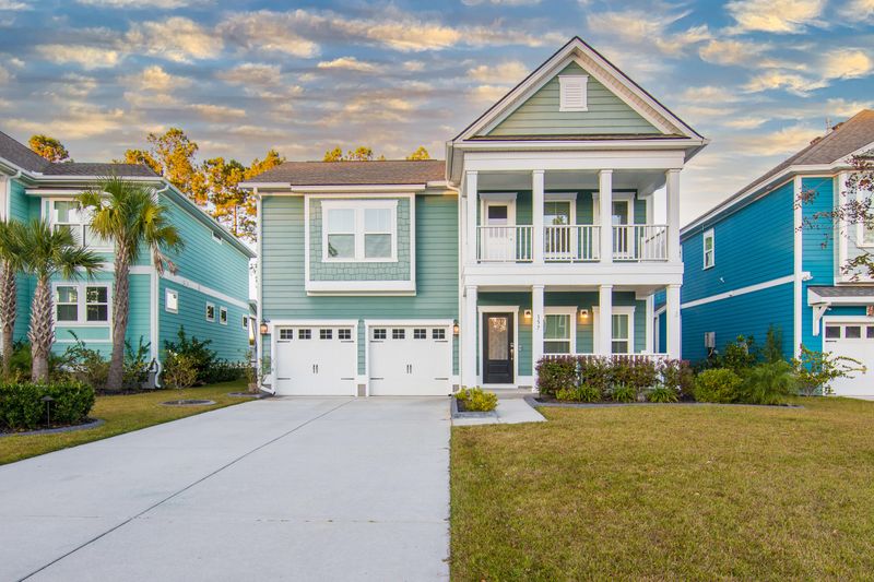 157 Calm Water Way, Summerville, SC 29486