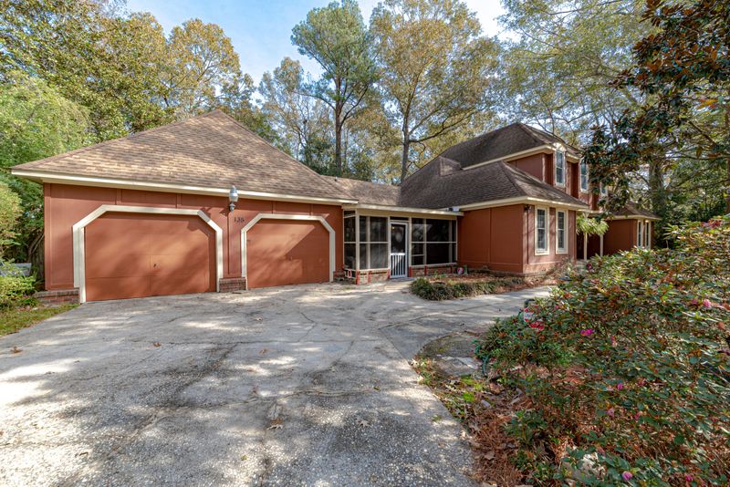 135 Dunbury Dr, Summerville, SC 29485