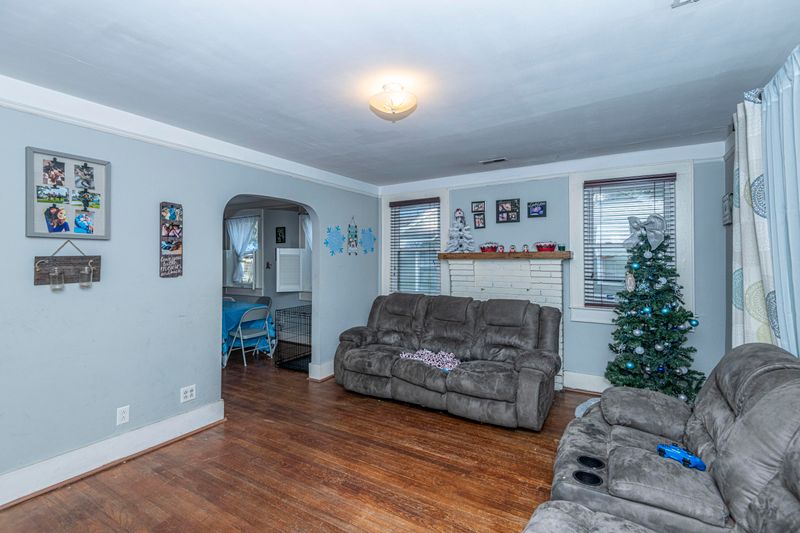 4751 Spruce St, North Charleston, SC 29405