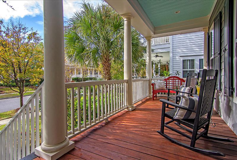 1716 Doldridge St, Daniel Island, SC 29492