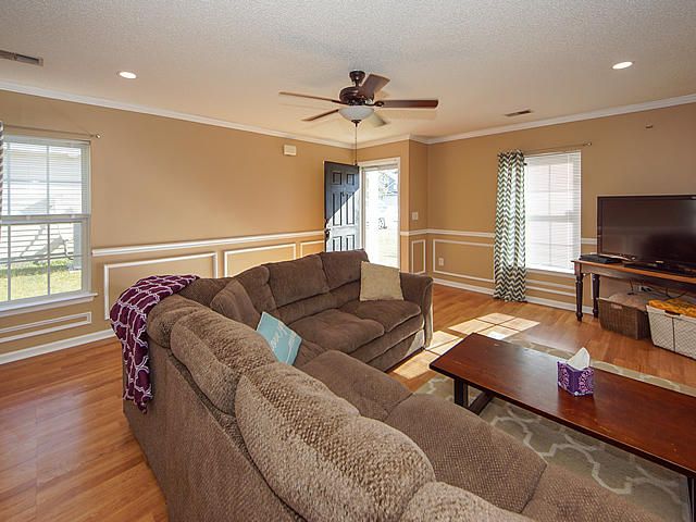222 Myrtle Way, Summerville, SC 29483