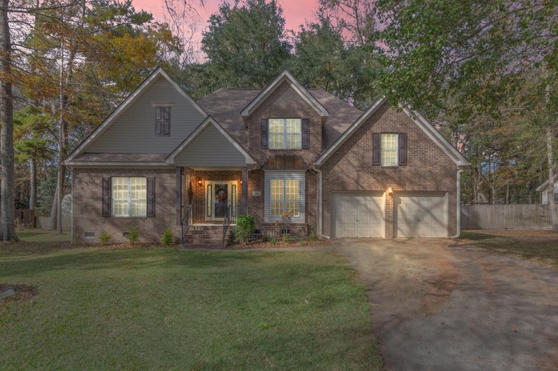 114 Barrington Ct, Summerville, SC 29485