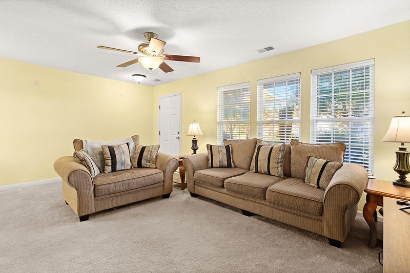 201 Tree Branch Cir, Summerville, SC 29483