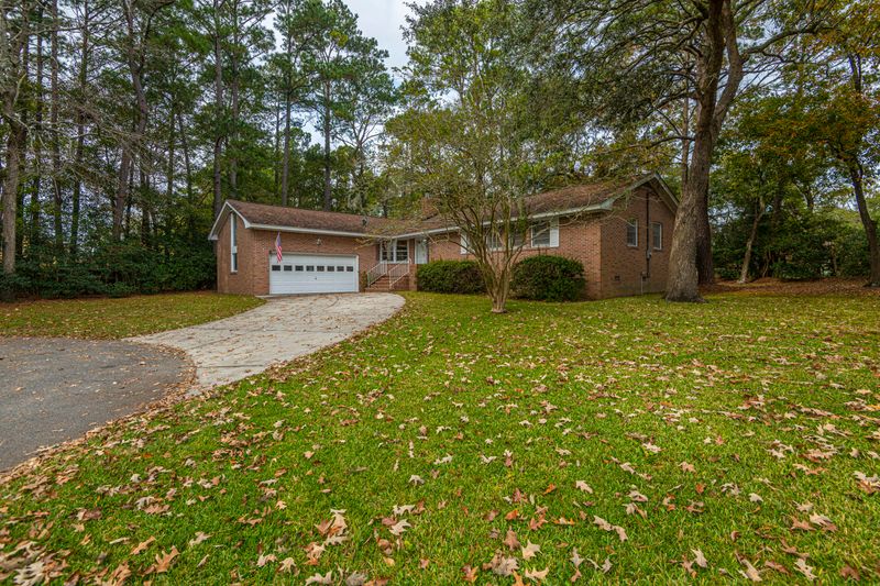 6 Asbury Pl, Charleston, SC 29407