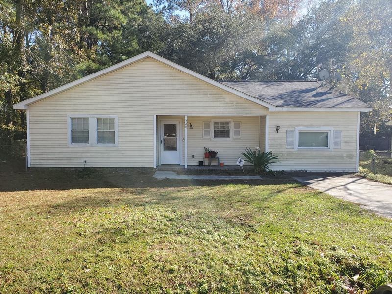 826 Corral Dr, Charleston, SC 29414