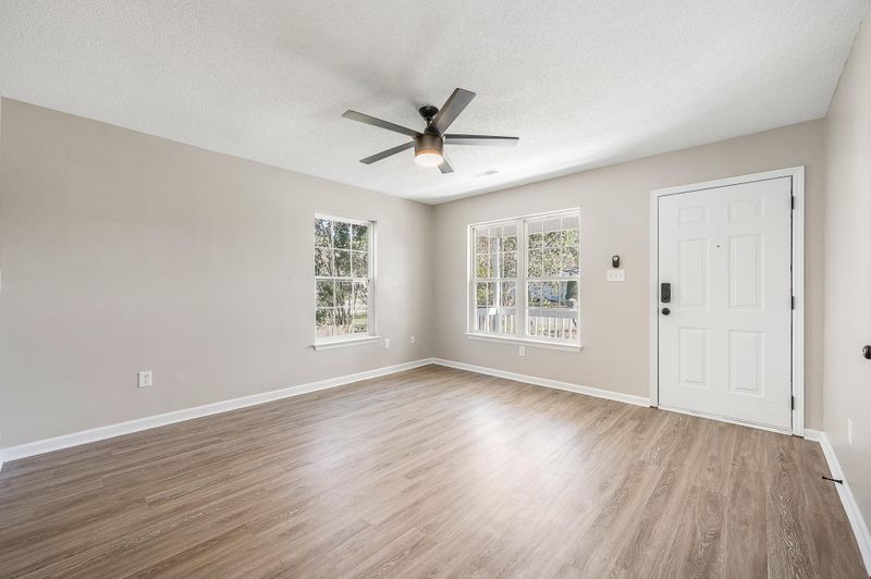 3361 Island Estates Dr, Johns Island, SC 29455