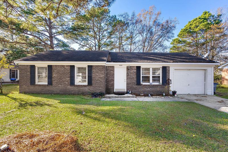 7635 Hillview Ln, North Charleston, SC 29420
