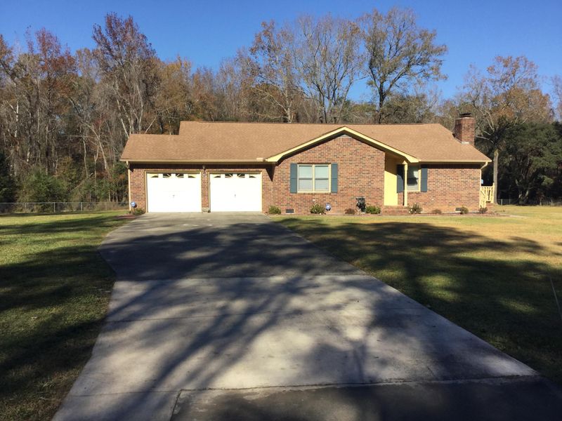 562 Jingo Cir, Moncks Corner, SC 29461