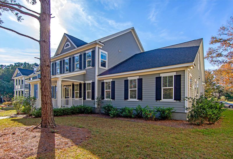 422 Hamlet Cir, Goose Creek, SC 29445