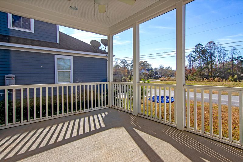 422 Hamlet Cir, Goose Creek, SC 29445