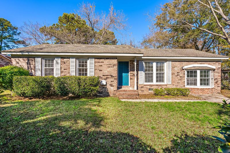 18 Endo Dr, Charleston, SC 29407