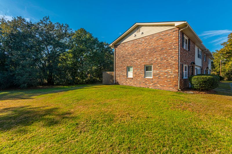415 Parkdale Dr #4a, Charleston, SC 29414