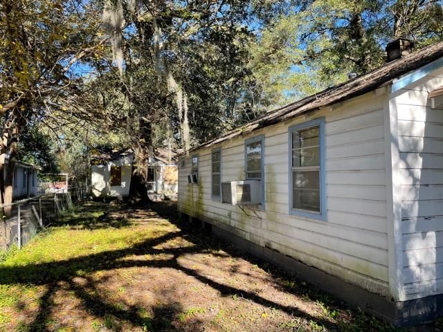 1924 Orangeburg St, North Charleston, SC 29405