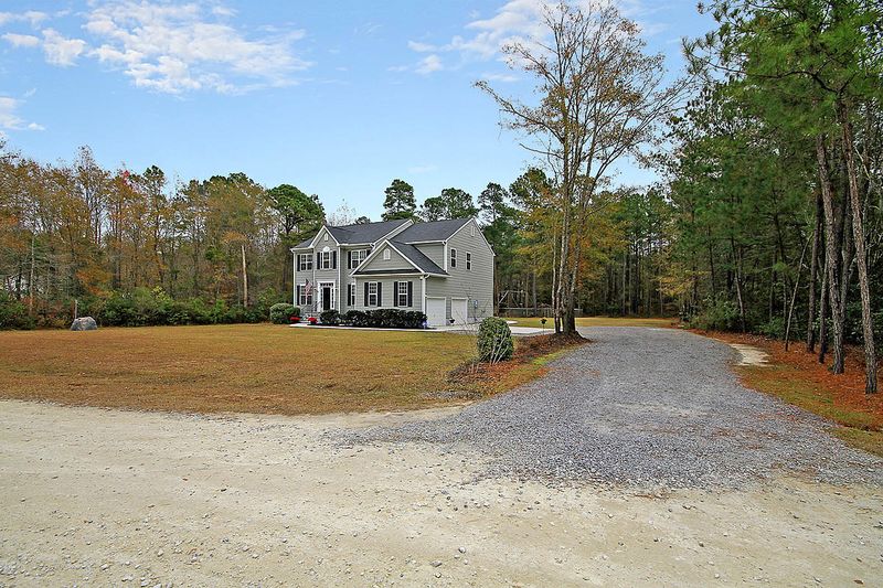 225 Deer Ridge Ct, Huger, SC 29450