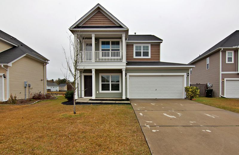 311 Drayton Place Dr, Moncks Corner, SC 29461