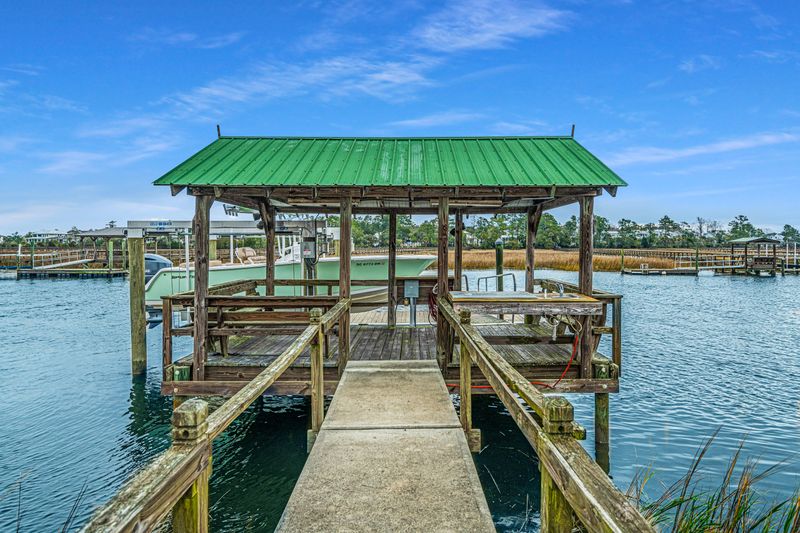 1368 Old Brickyard Rd, Mount Pleasant, SC 29466