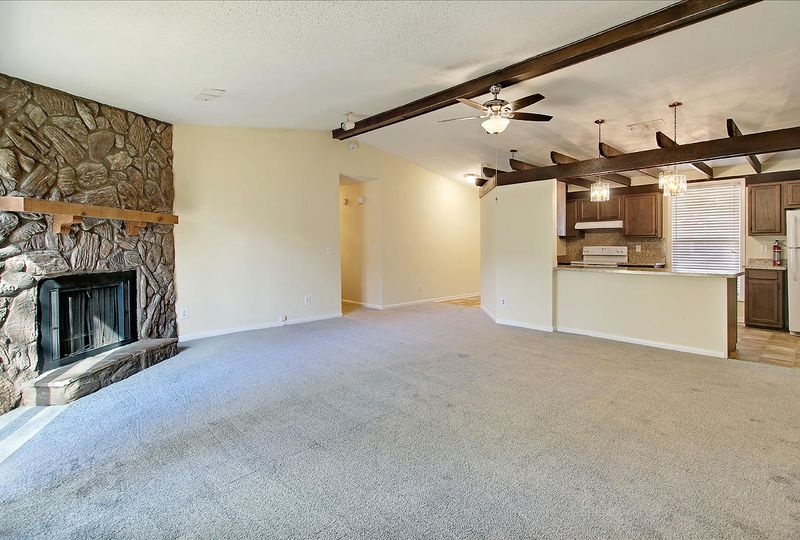 153 Aylesbury Rd #N/A, Goose Creek, SC 29445
