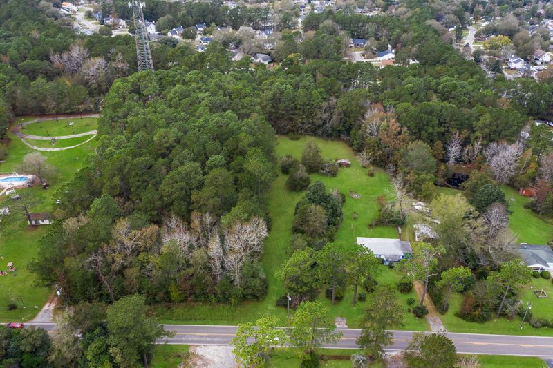 829 Royle Rd, Ladson, SC 29456